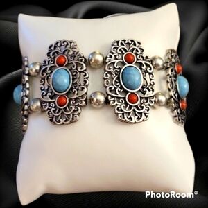 Western Silvertone Faux Turquoise Filigree Concho Chunky Stretch Bracelet